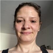 Laureata impartisce lezioni di italiano a studenti